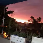 Sunset Decks Guesthouse